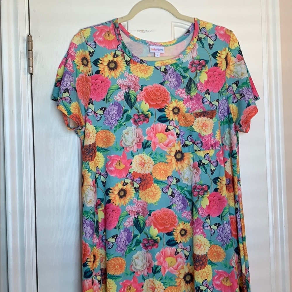 LuLaRoe Carly Flowers and Butterflies